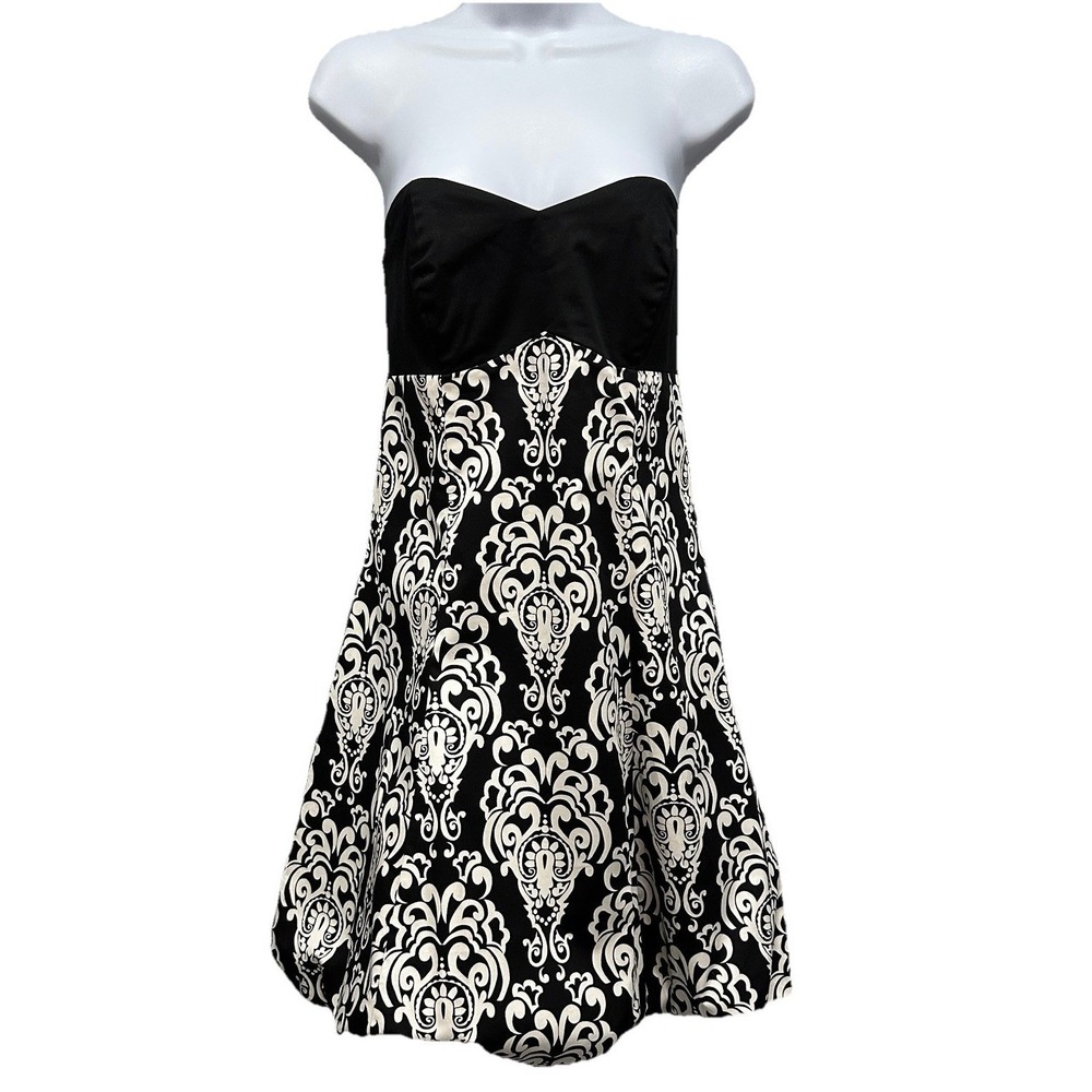 White House Black Market Mini Dress 6 Black White Strapless Fit Flare Sweetheart